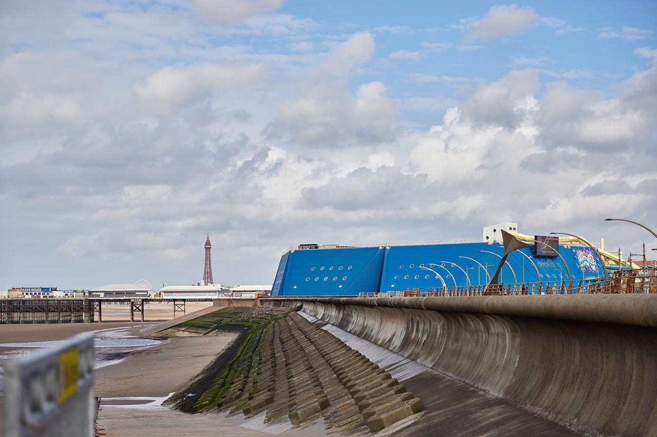 Pleasure Holiday Apartments Blackpool Exteriör bild