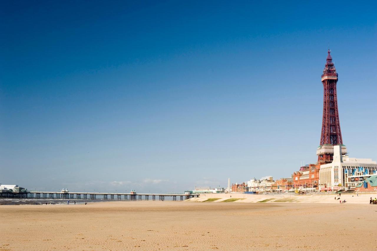 Pleasure Holiday Apartments Blackpool Exteriör bild